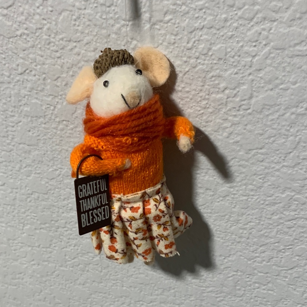 Grateful Mouse Critter Primitives by Kathy